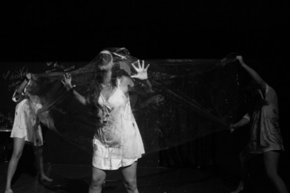 Τετ. 9/01 - 21:01 - θεατρική παράσταση "Franz Kafka"