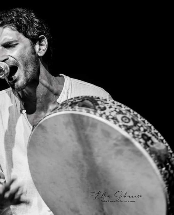 Σάββατο 9/4/2022, στις 22:00-Ταραντέλλες &amp; Μουσική Κάτω Ιταλίας, Luca Rossi